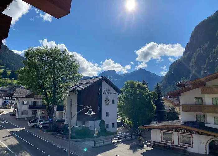 Calore Di Una Casa Di Montagna