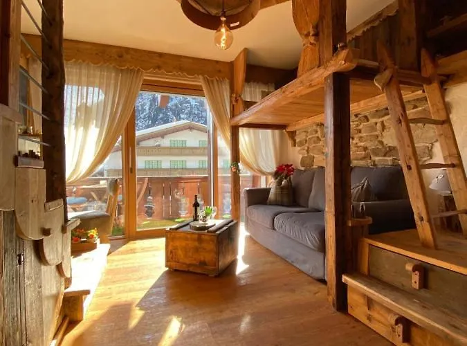 Calore Di Una Casa Di Montagna